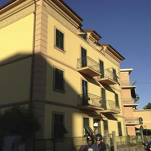 La Casa Di Aaron Rapallo